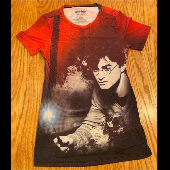 Warner Bros. Tops - Official Warner Bros -medium- Harry Potter Tee ⚡️